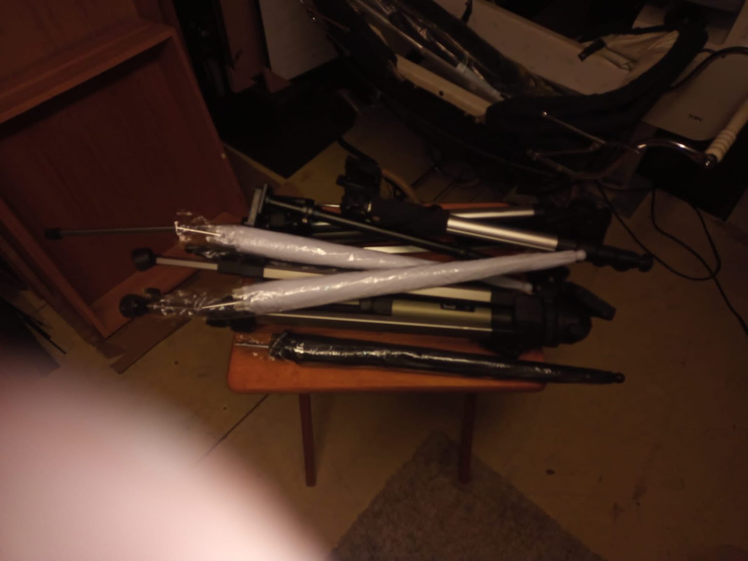 Photography tripod stands & umbrellas BBX UK