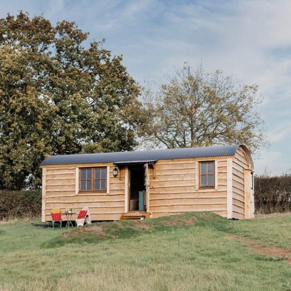 Annies View - A Shepherd’s Hut nestled in a beautiful corner of Devon