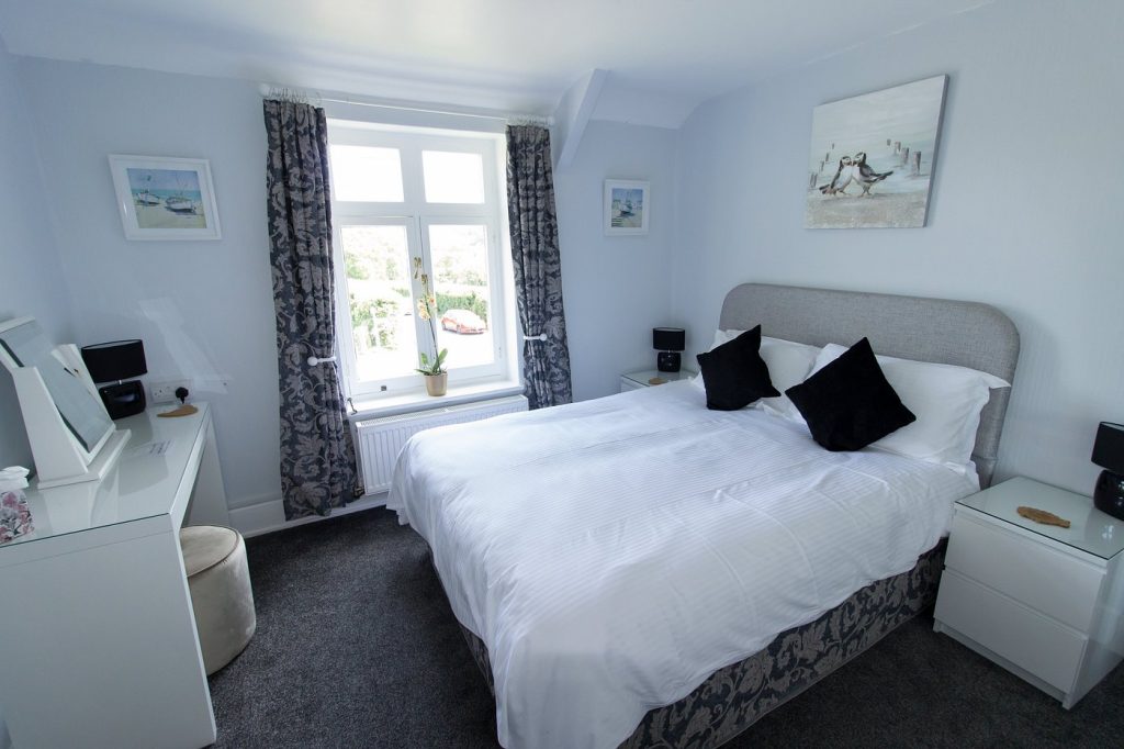 king size ensuite shower 1